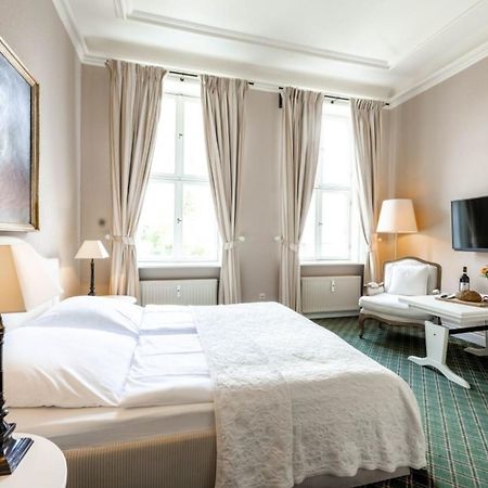 Herrenhaus Appartement 4 Luedersburg ภายนอก รูปภาพ
